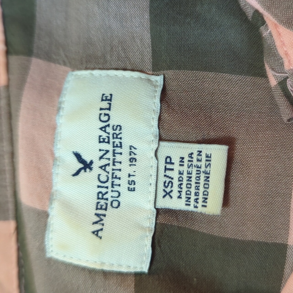 EUC Checkered Button-Down - Picture 7 of 8